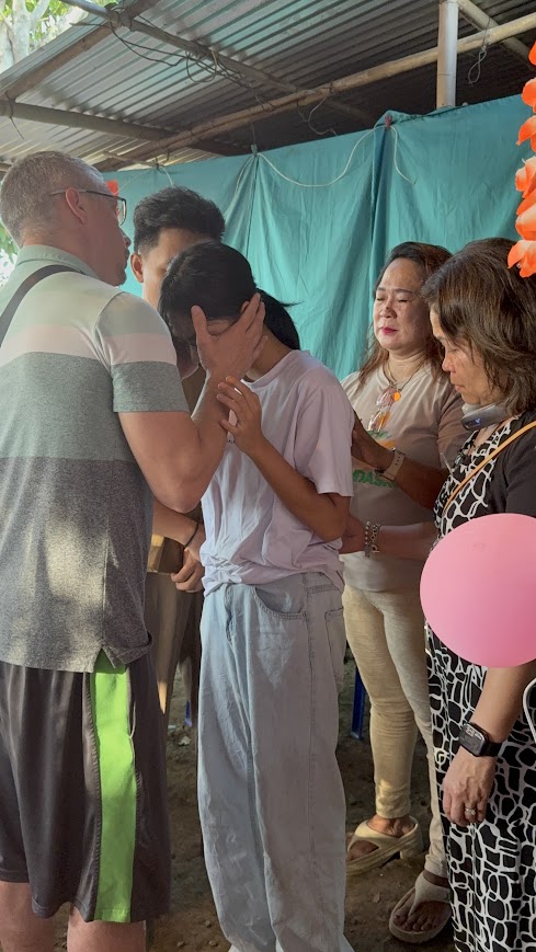 A moment of personal prayer and encouragement.